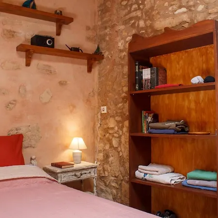 Holiday home The Stone House In Aspro Almyrida (Crete)
