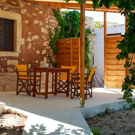 Holiday home The Stone House In Aspro *